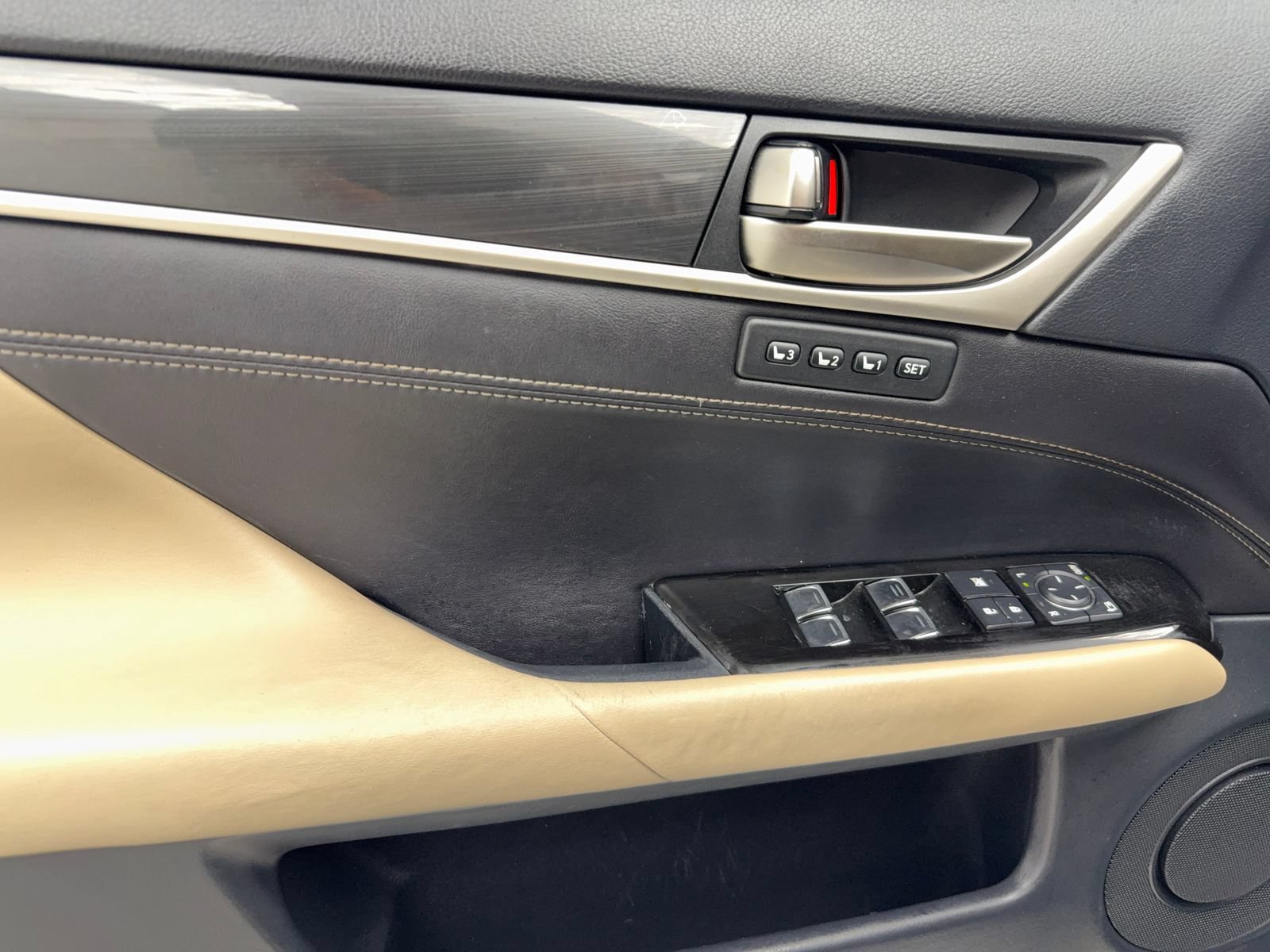 Used 2016 Lexus GS 200t RWD image 36