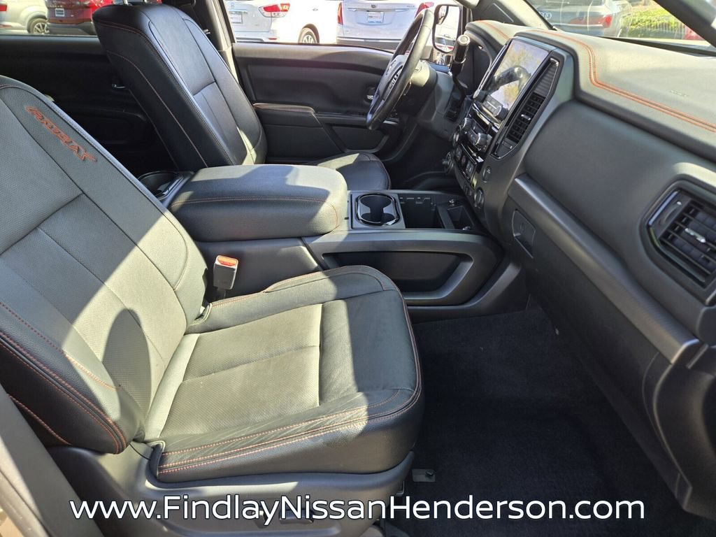 Used 2021 Nissan Titan PRO-4X w/ Pro-4x Convenience Package image 17