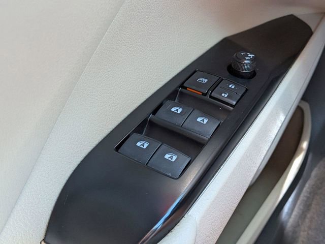 Used 2019 Toyota Camry LE FWD image 20