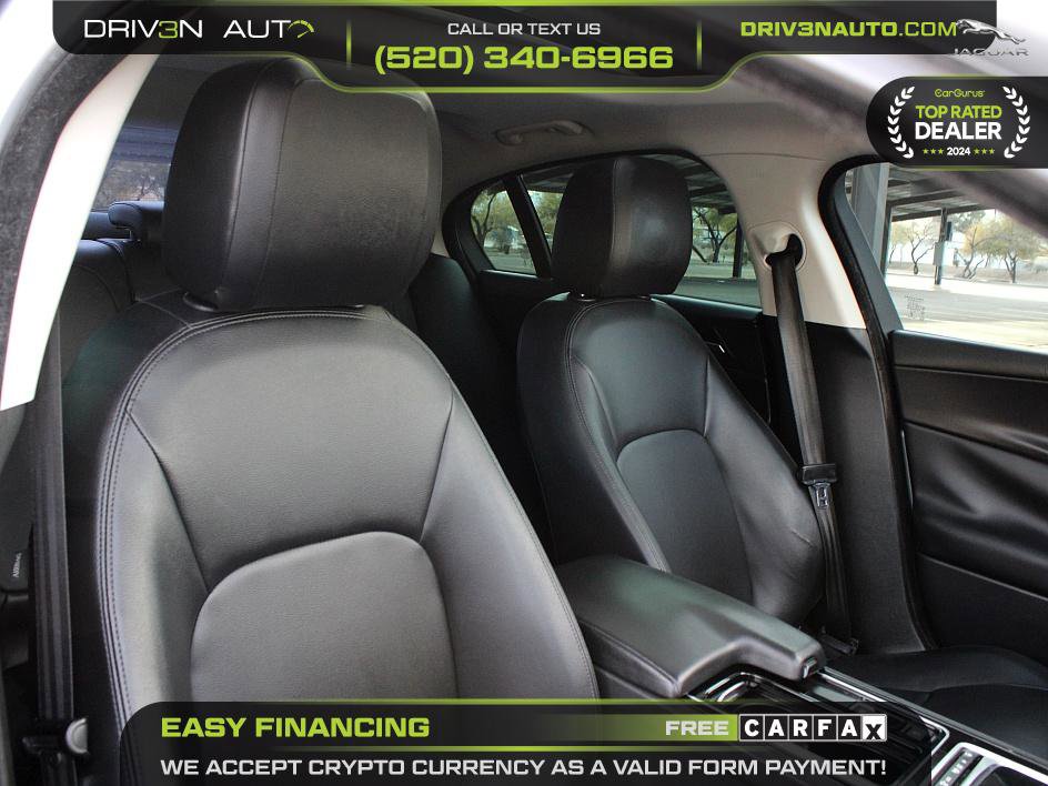 Used 2018 Jaguar XE Premium image 16