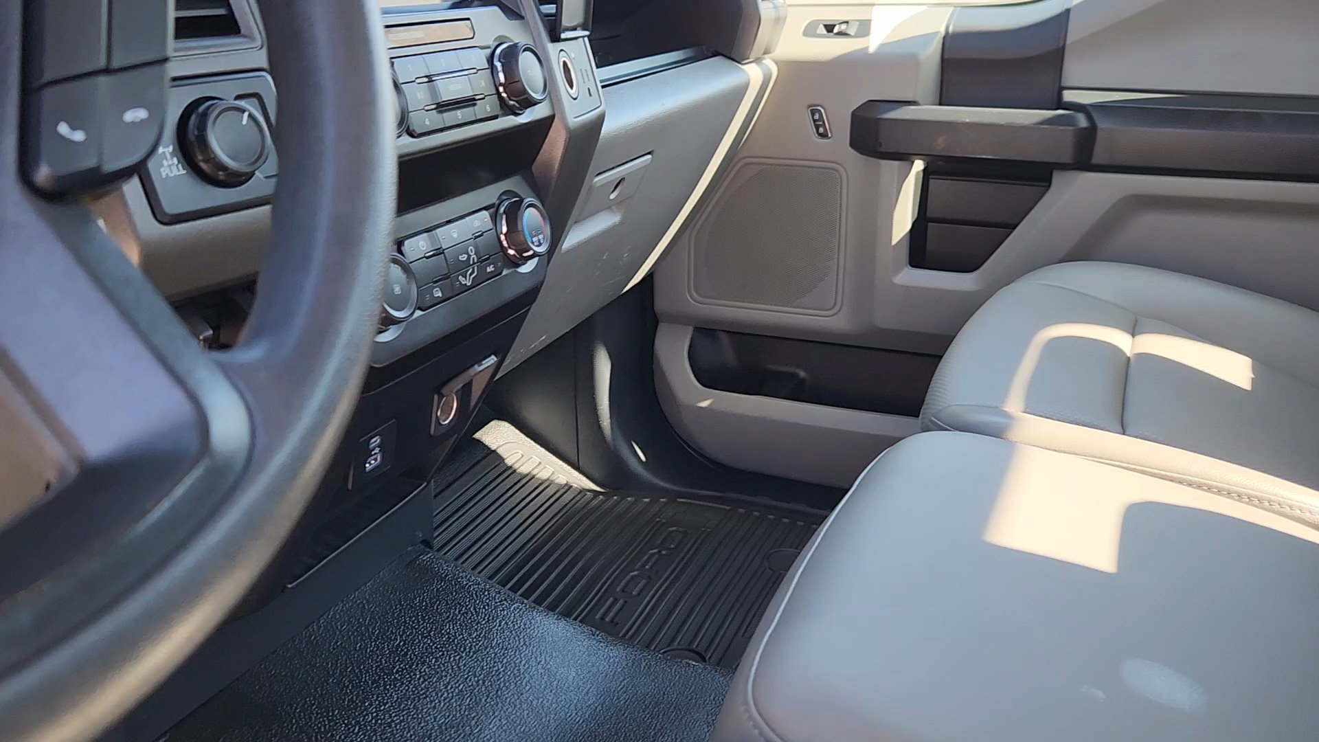 Used 2022 Ford F250 XL w/ STX Appearance Package AWD/4WD image 36