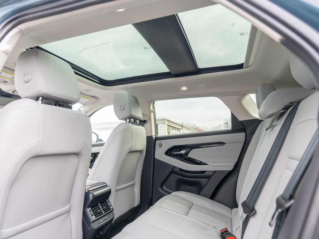 Certified 2025 Land Rover Range Rover Evoque S image 34