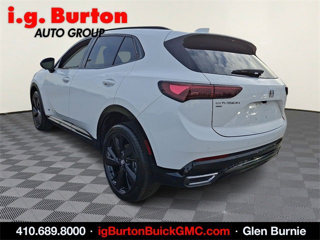 Certified 2025 Buick Envision Sport Touring image 4