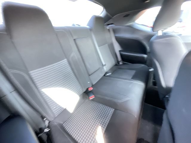 Used 2022 Dodge Challenger SXT w/ Driver Convenience Group RWD image 35