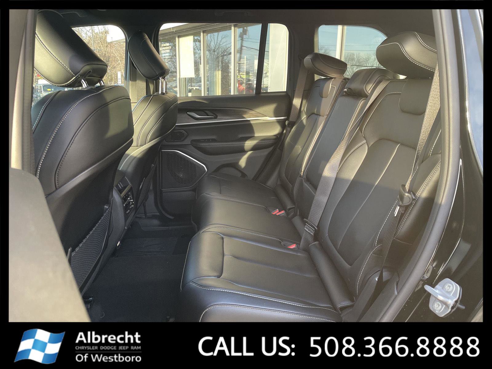 New 2026 Jeep Grand Cherokee Limited image 12