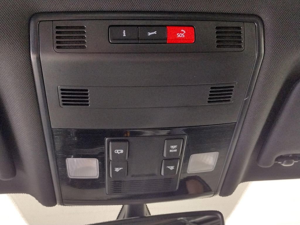 Used 2020 Volkswagen Jetta GLI image 29