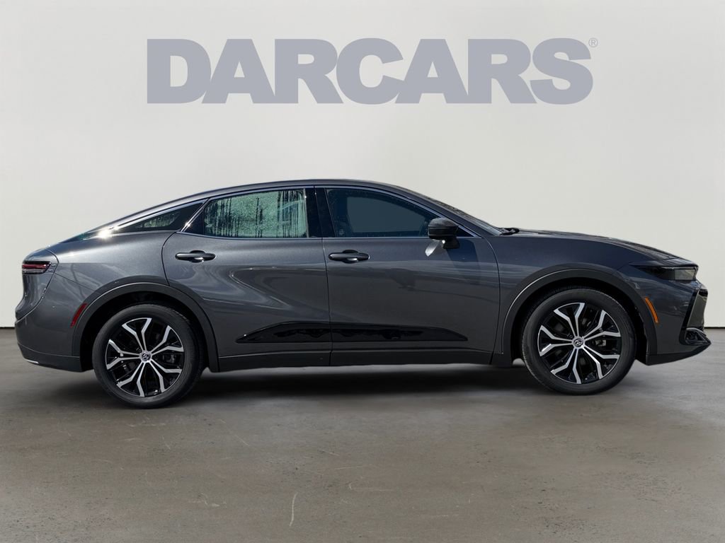 Used 2023 Toyota Crown XLE image 6