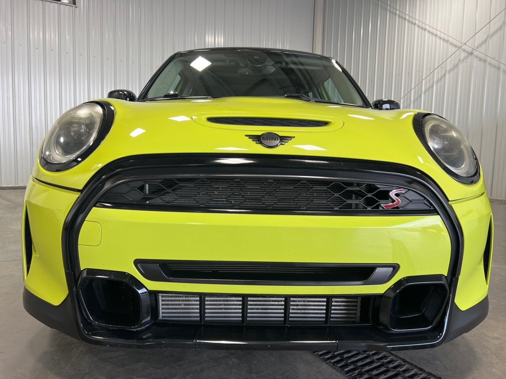 Used 2023 MINI Cooper S FWD image 2