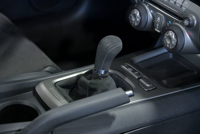 Used 2015 Chevrolet Camaro Z/28 RWD image 42