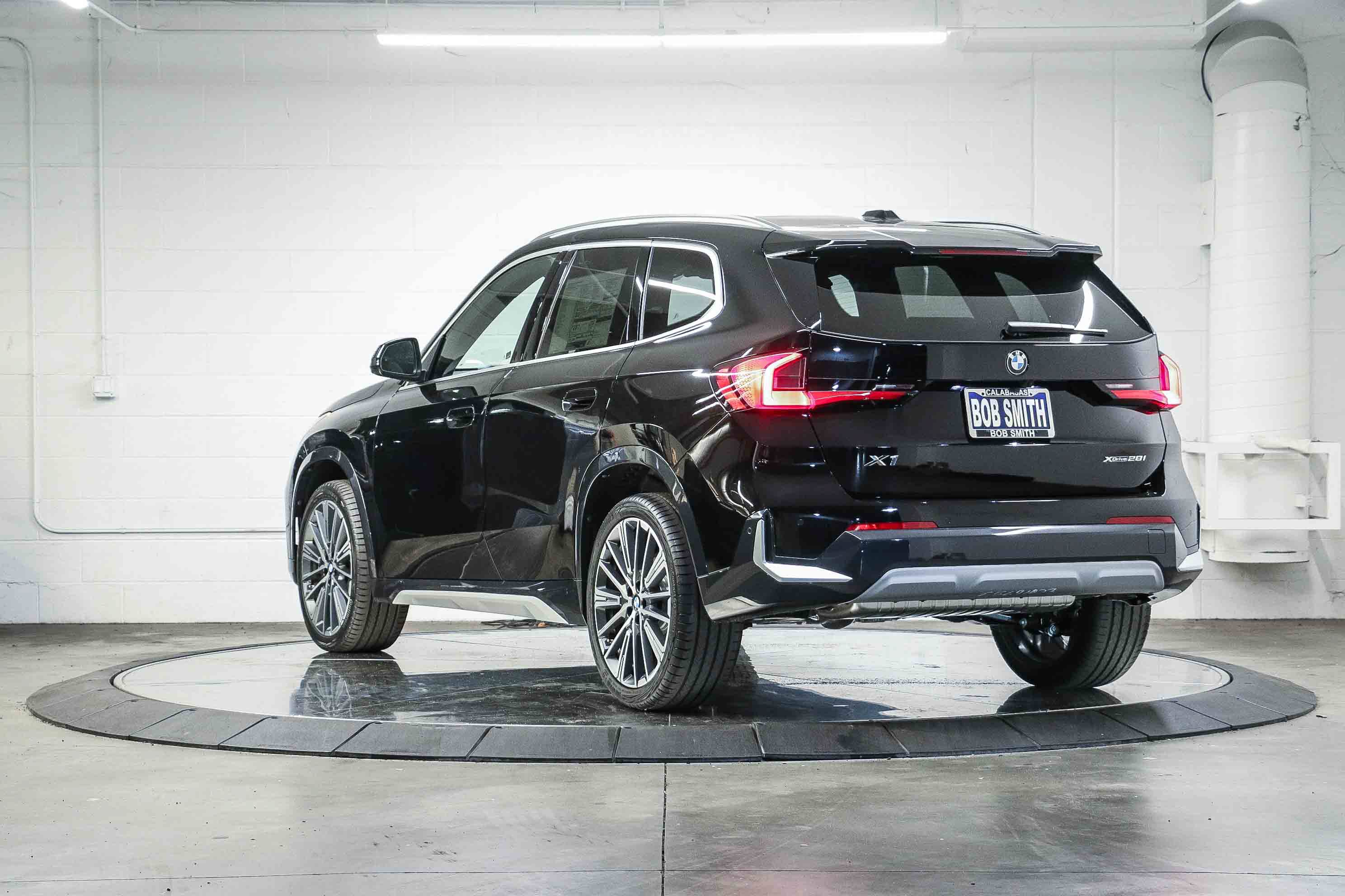 New 2026 BMW X1 xDrive28i w/ Technology Package AWD/4WD image 5
