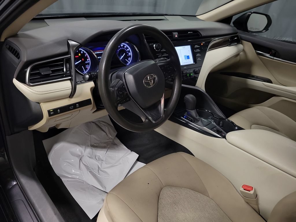 Used 2020 Toyota Camry LE AWD/4WD image 13