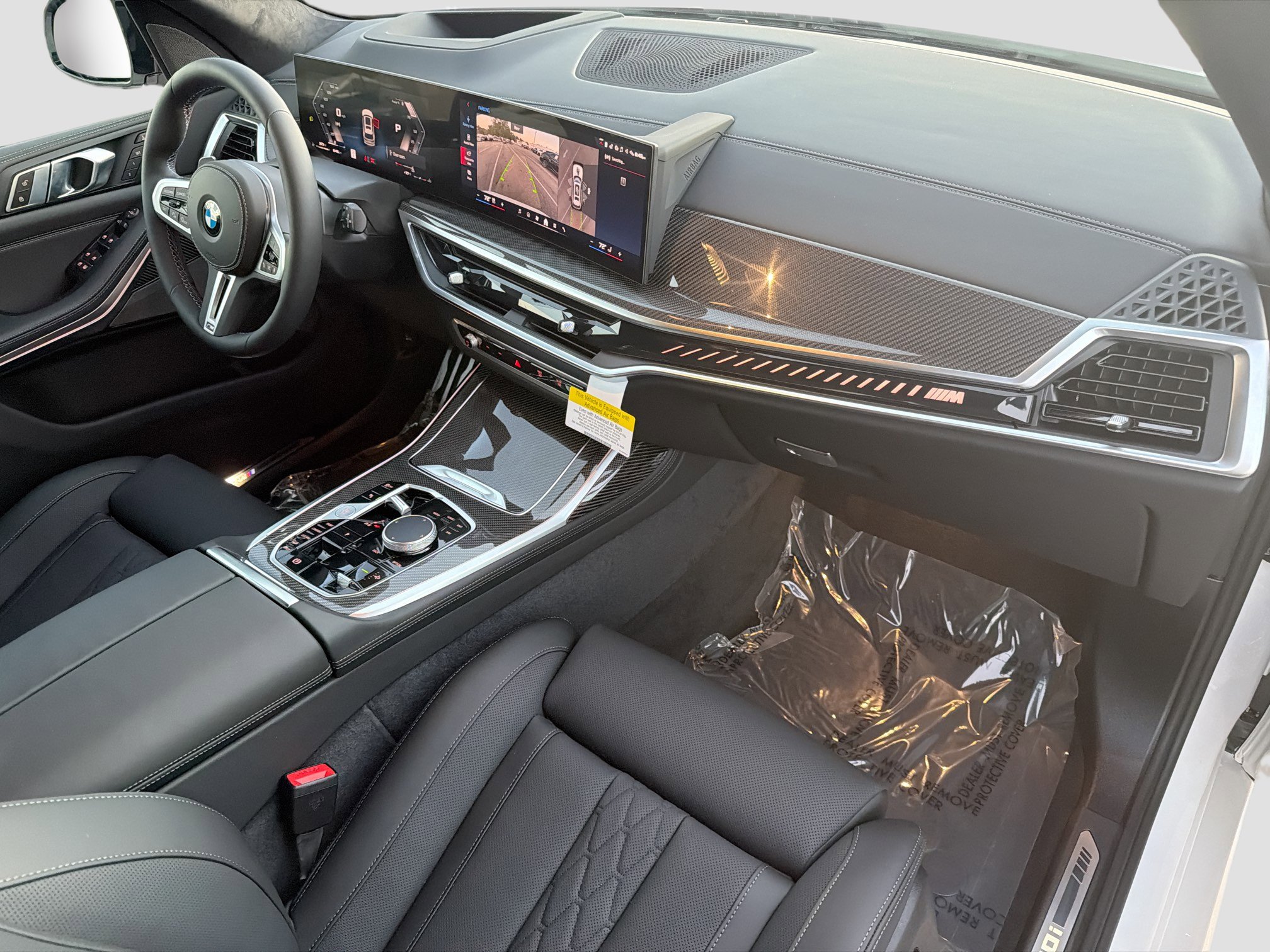 New 2026 BMW X7 M60i w/ Climate Comfort Package image 15