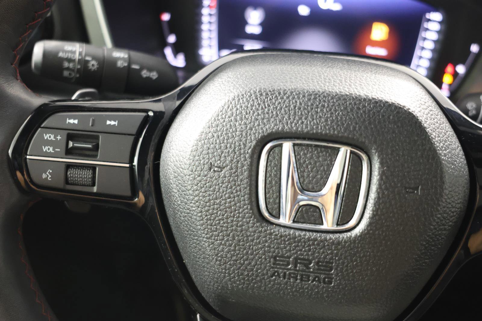 Used 2025 Honda Pilot Black Edition image 21
