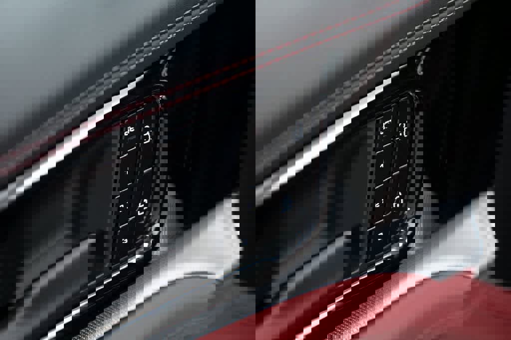 New 2025 Porsche Panamera 4 image 19