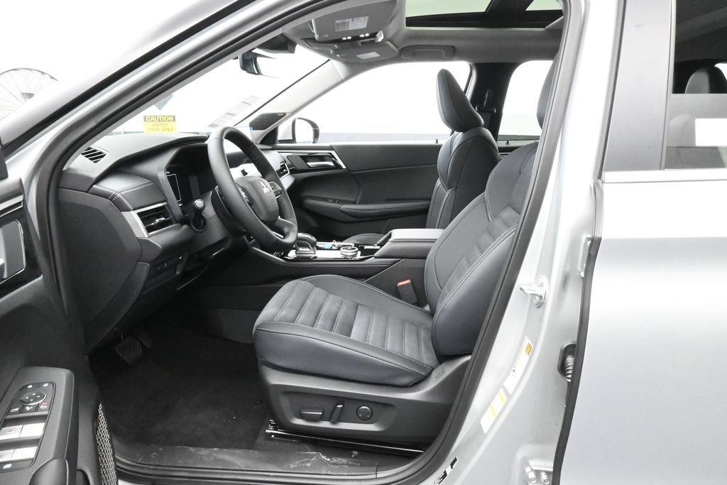 New 2026 Mitsubishi Outlander SE FWD image 10
