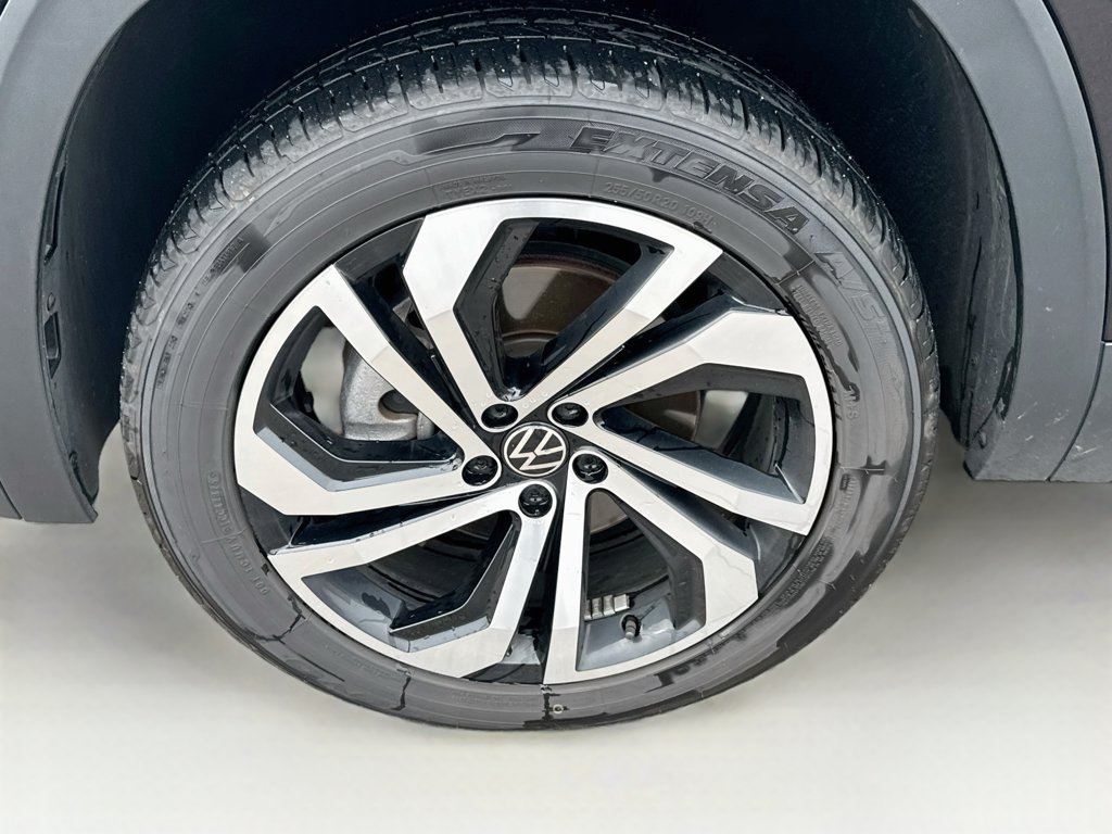 Used 2023 Volkswagen Atlas SEL AWD/4WD image 35