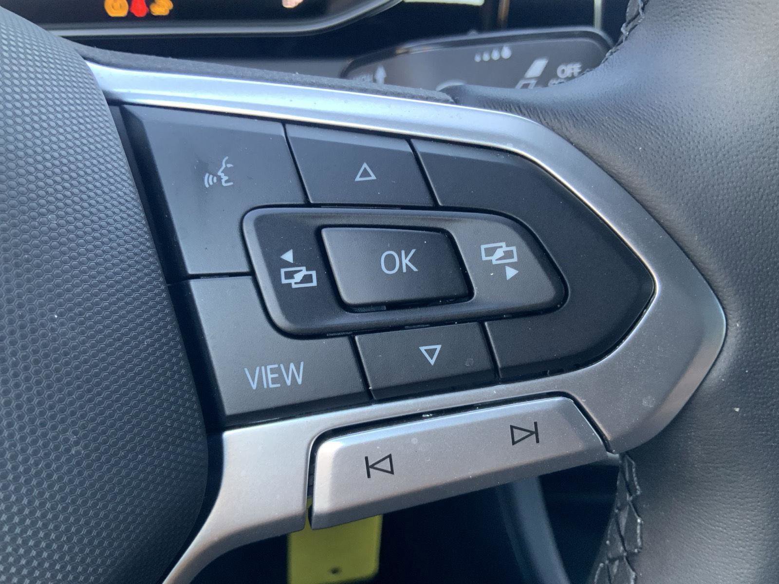 Used 2025 Volkswagen Jetta Sport image 18