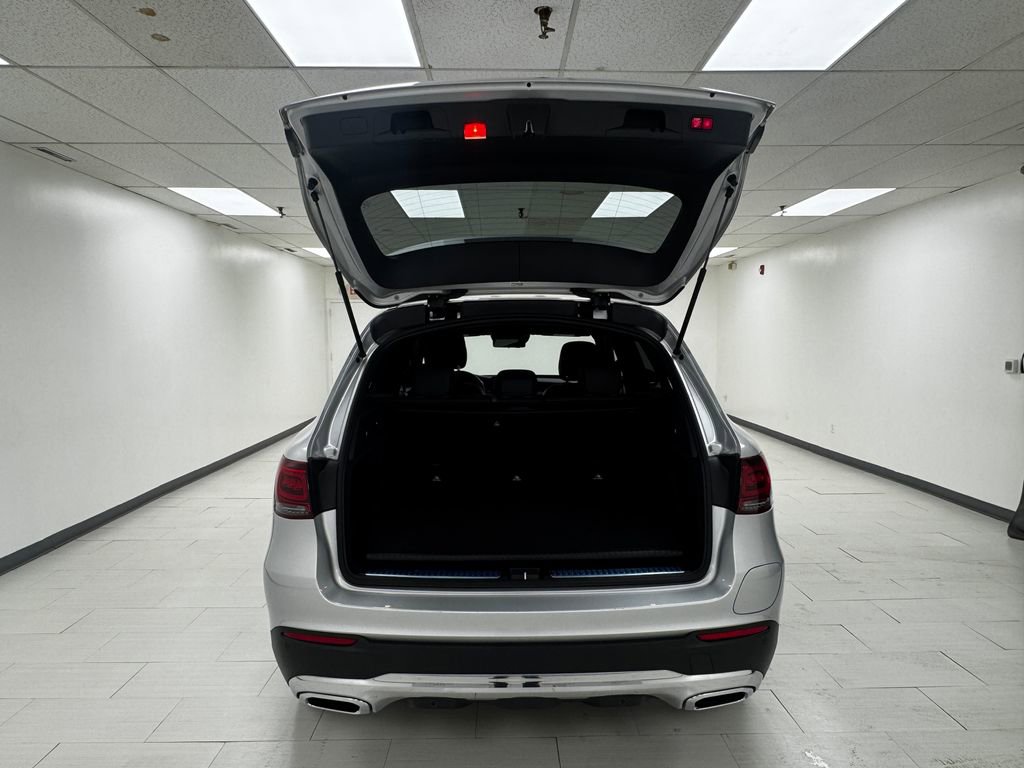 Used 2020 Mercedes-Benz GLC 350e 4MATIC image 37