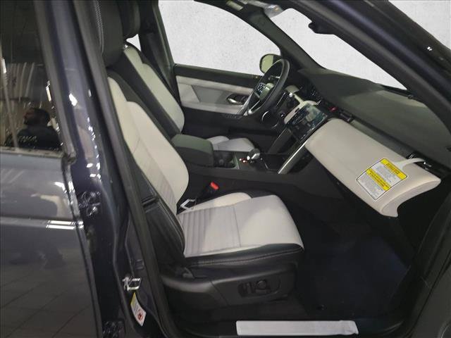 New 2026 Land Rover Discovery Sport Landmark AWD/4WD image 10