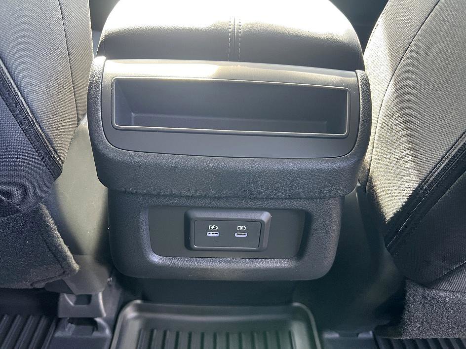 New 2026 Nissan Pathfinder S image 30