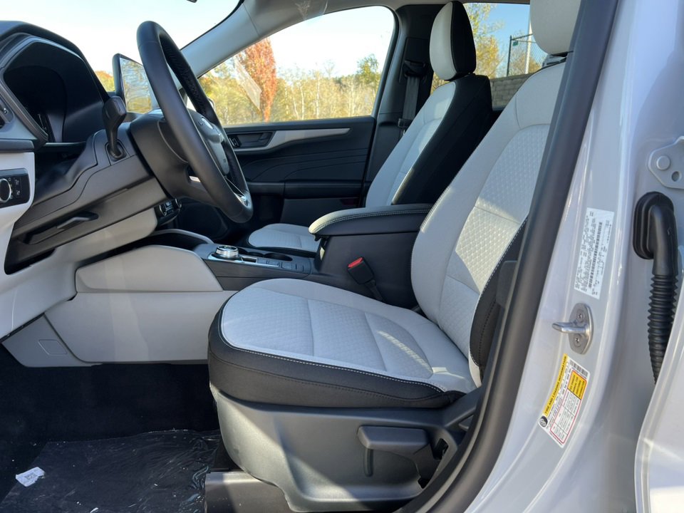 New 2026 Ford Escape Active image 4
