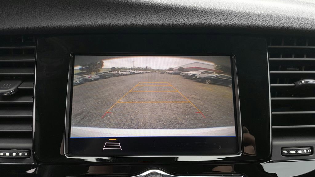 Used 2022 Buick Encore Preferred w/ Safety Package image 25