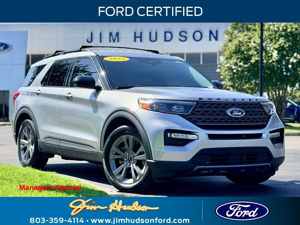 Used 2023 Ford Explorer XLT w/ Equipment Group 202A RWD image 1