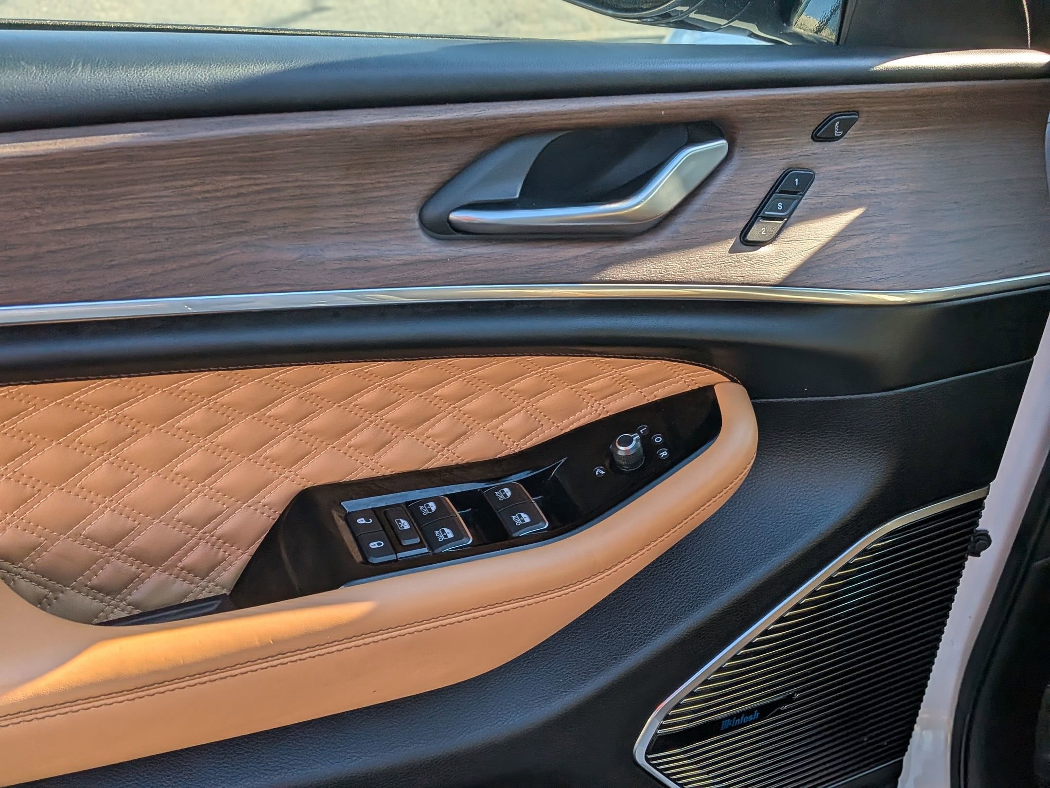 Used 2022 Jeep Grand Cherokee Summit image 15