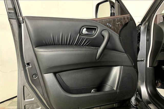 Used 2024 Nissan Armada Platinum w/ Captain's Chairs Package image 23