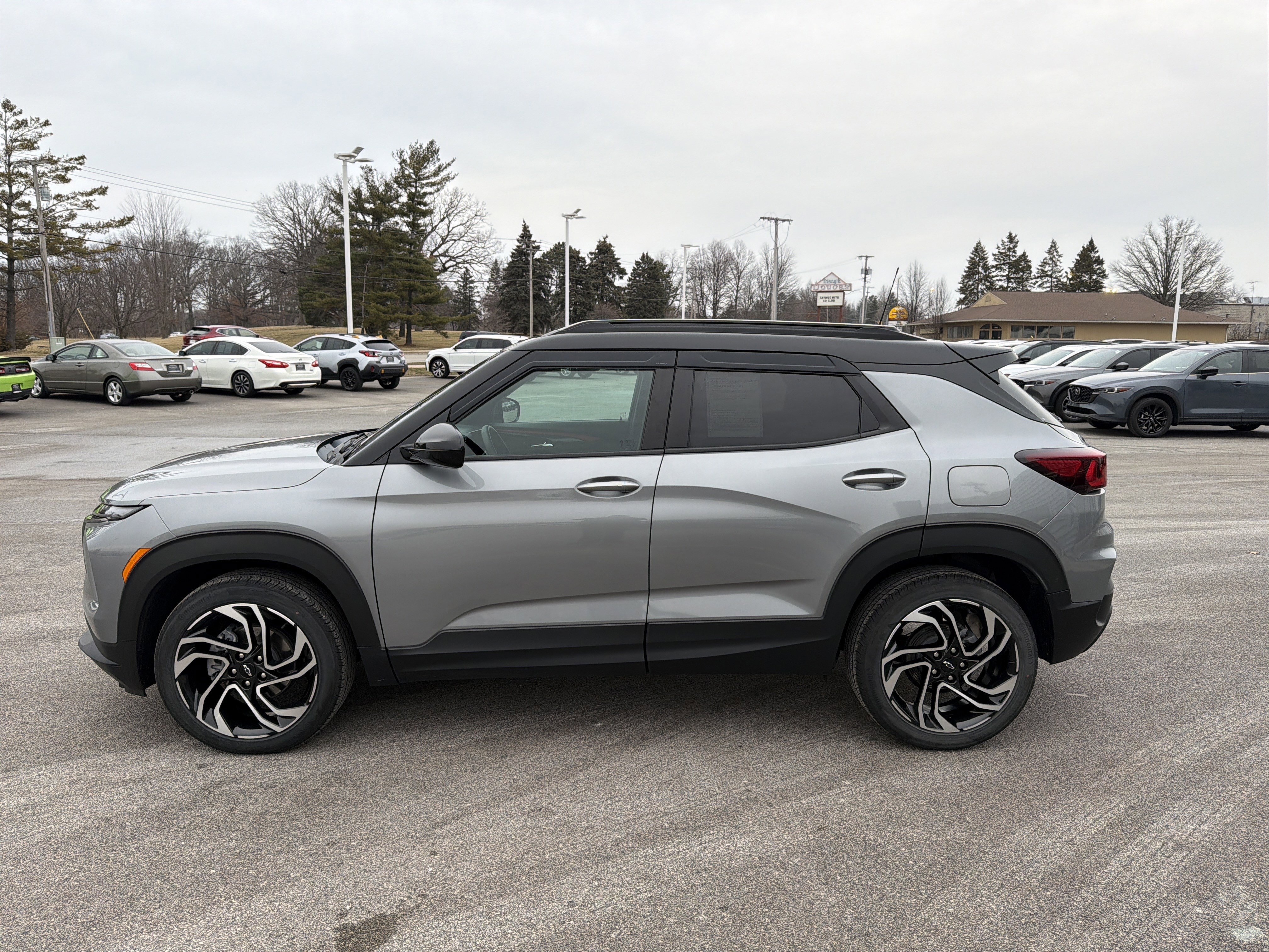 Used 2024 Chevrolet TrailBlazer RS w/ Driver Confidence Package image 6