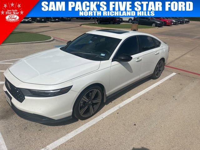 Used 2023 Honda Accord Sport image 1