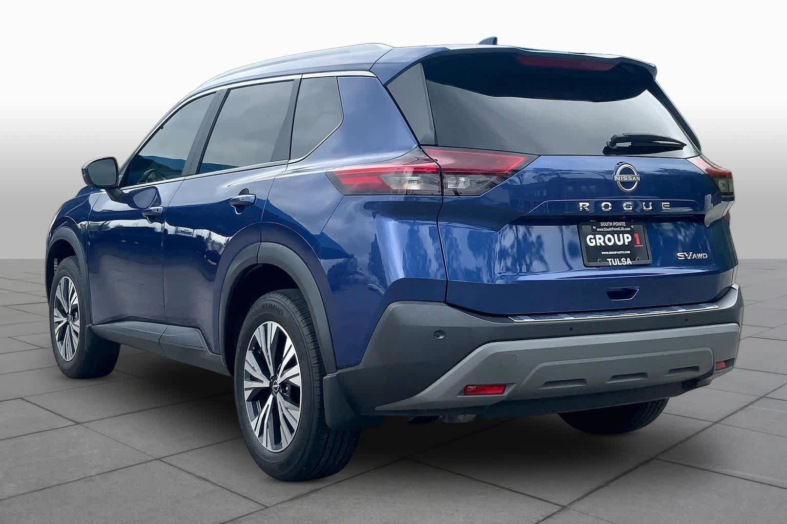 Used 2023 Nissan Rogue SV w/ SV Premium Package AWD/4WD image 12