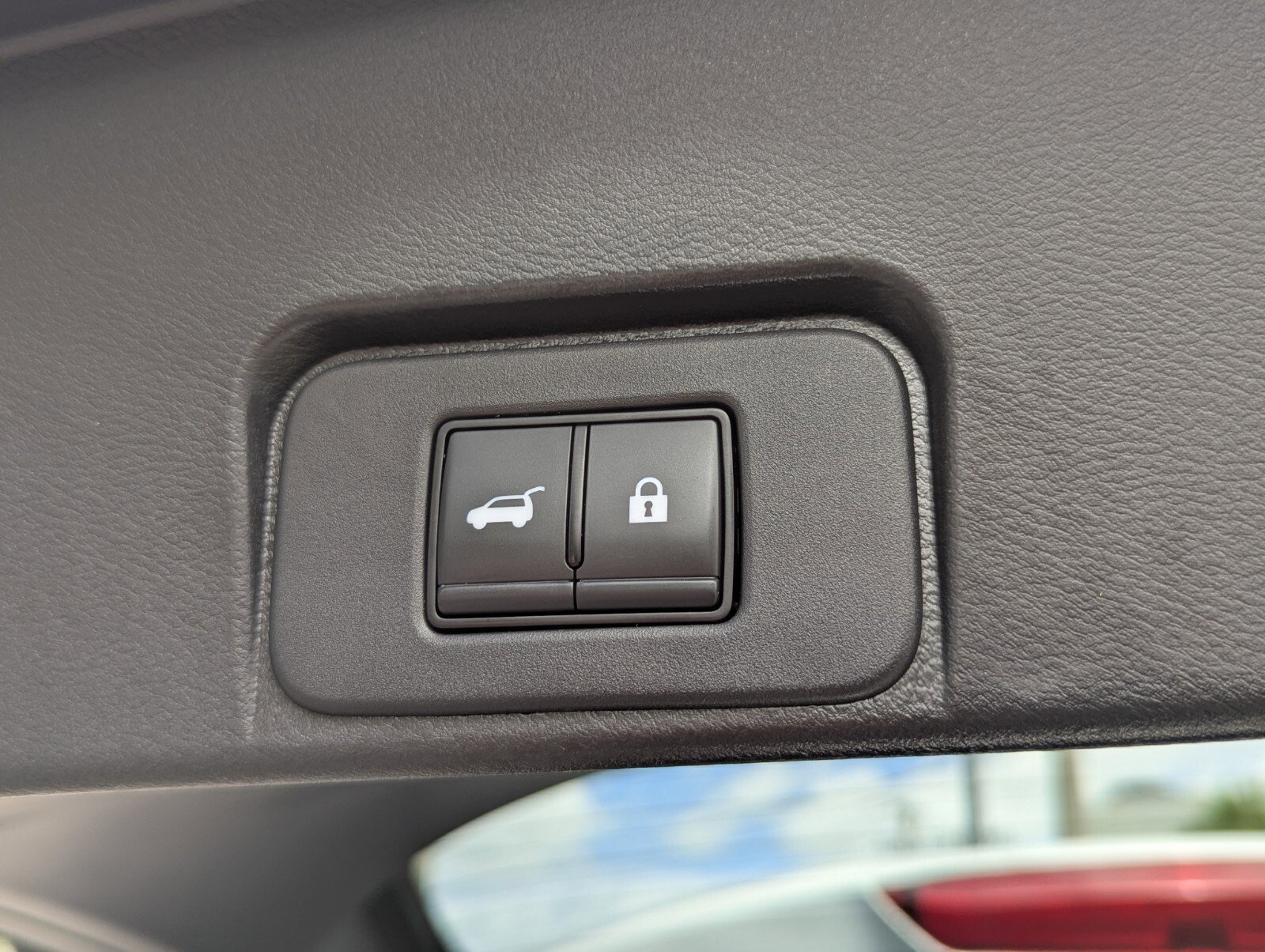 Certified 2023 Nissan Rogue SV w/ SV Premium B Package FWD image 17