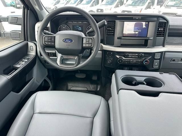 New 2027 Ford F350 XL w/ XL Chrome Package AWD/4WD image 18