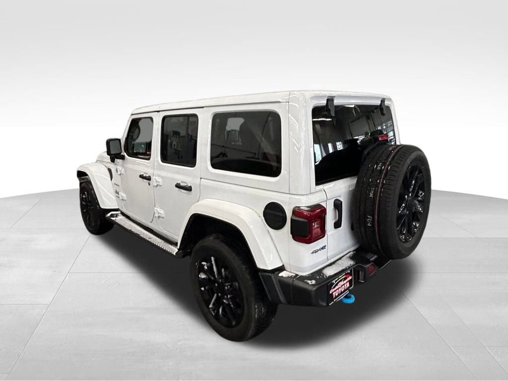 Used 2022 Jeep Wrangler Unlimited Sahara 4xe image 2