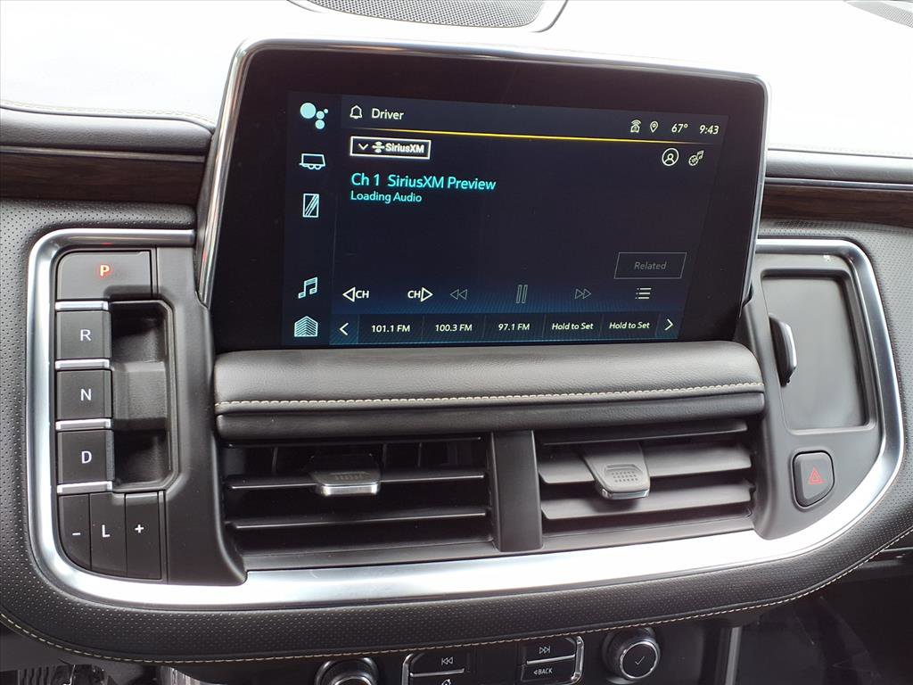 Used 2023 Chevrolet Suburban Premier image 5