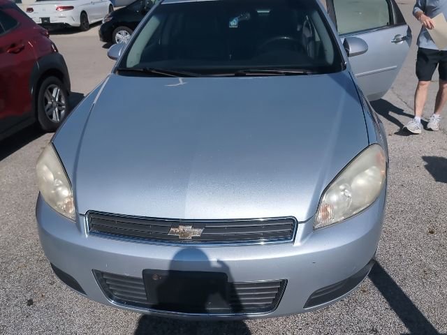 Used 2011 Chevrolet Impala LTZ FWD image 2