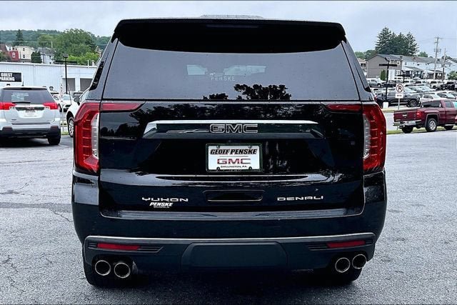 Used 2023 GMC Yukon Denali Ultimate AWD/4WD image 7