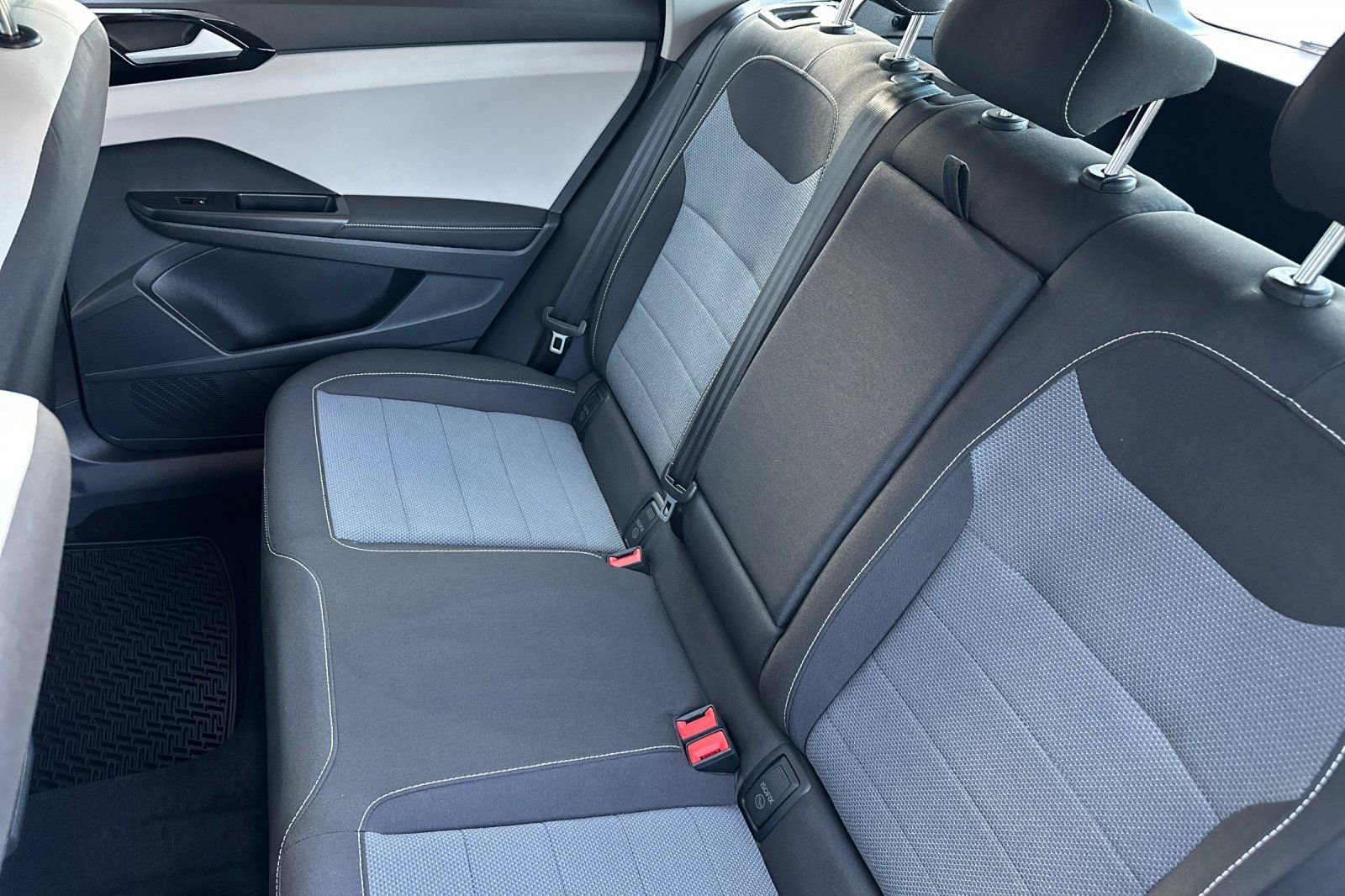 New 2026 Volkswagen Taos S FWD image 10