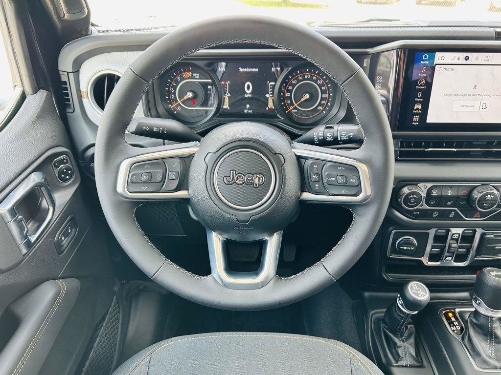 New 2025 Jeep Wrangler Unlimited Sahara AWD/4WD image 12
