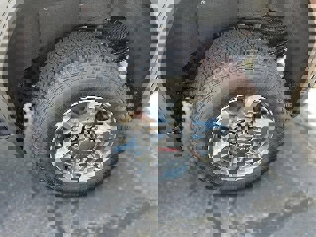 New 2025 GMC Sierra 2500 SLT w/ SLT Premium Package image 9