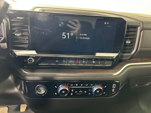 Used 2023 GMC Sierra 1500 SLT image 22