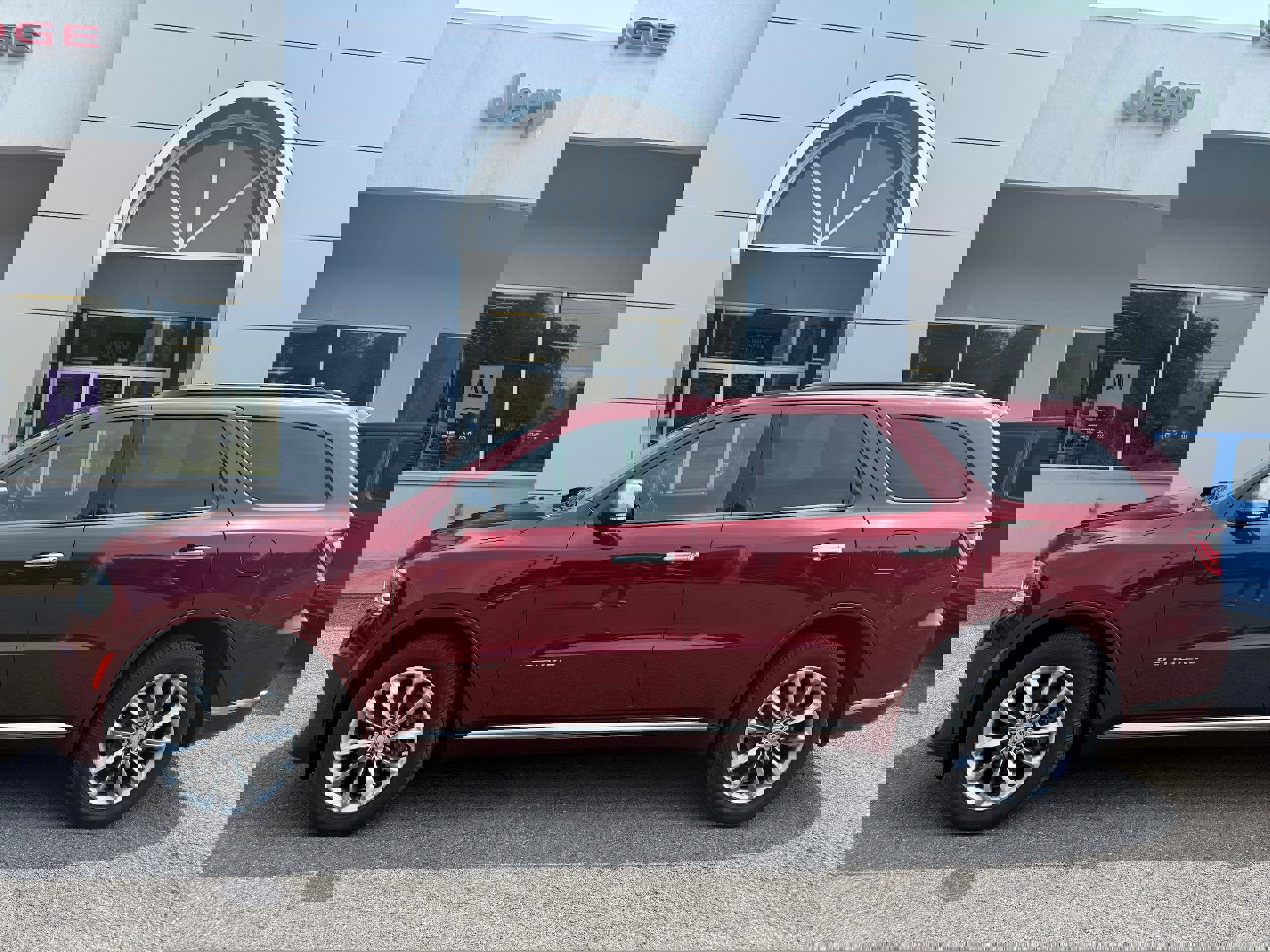 Used 2023 Dodge Durango Citadel image 2