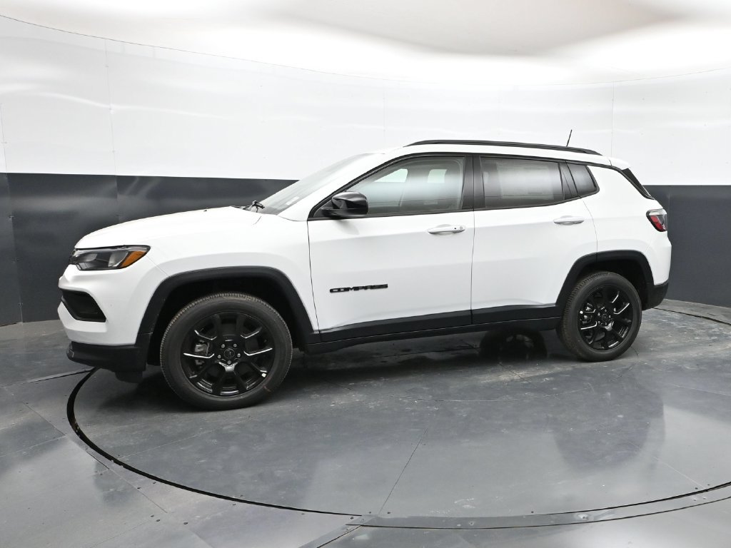 New 2026 Jeep Compass Latitude AWD/4WD image 28