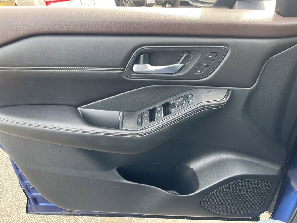 Certified 2023 Nissan Rogue SL image 9