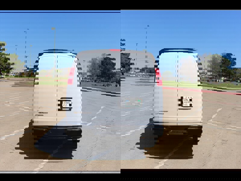 Used 2023 Chevrolet Express 2500 Extended w/ Driver Convenience Package image 5