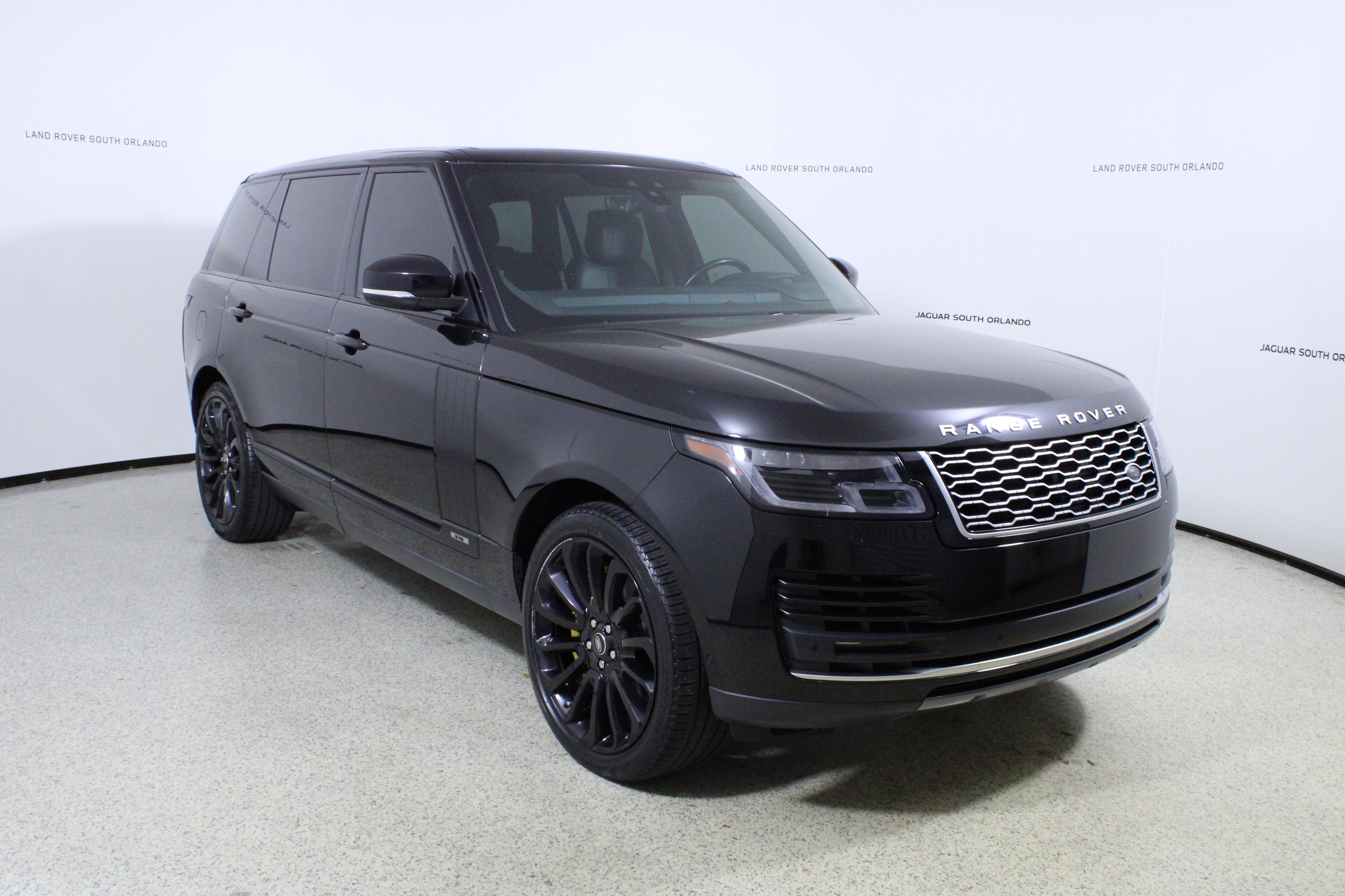 Used 2019 Land Rover Range Rover Long Wheelbase Supercharged AWD/4WD image 3