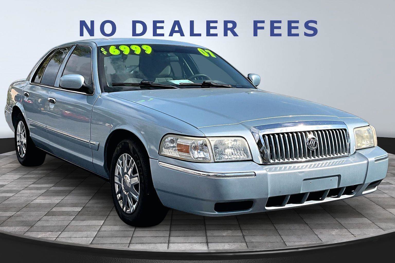 Used 2007 Mercury Grand Marquis GS image 3