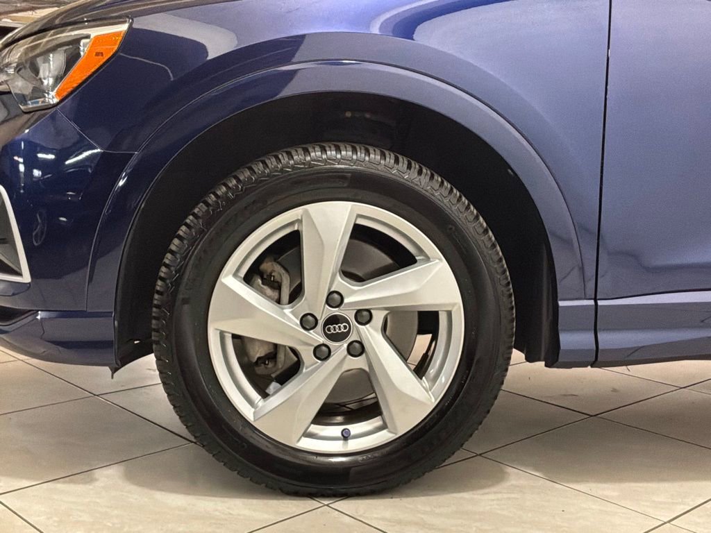 Used 2021 Audi Q3 2.0T Premium w/ Convenience Package AWD/4WD image 16
