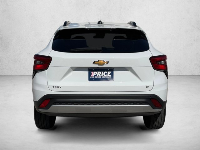 Used 2024 Chevrolet Trax LT w/ Driver Confidence Package FWD image 7